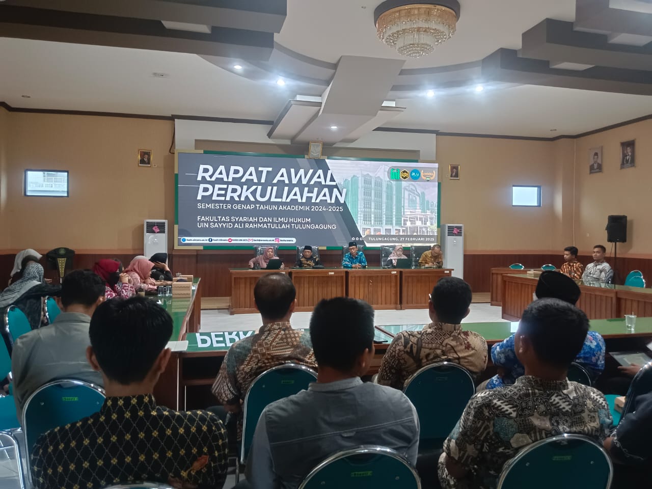 RAPAT KOORDINASI AWAL PERKULIAHAN SEMESTER GENAP 2024/2025 FAKULTAS SYARIAH DAN ILMU HUKUM UIN SAYYID ALI RAHMATULLAH TULUNGAGUNG