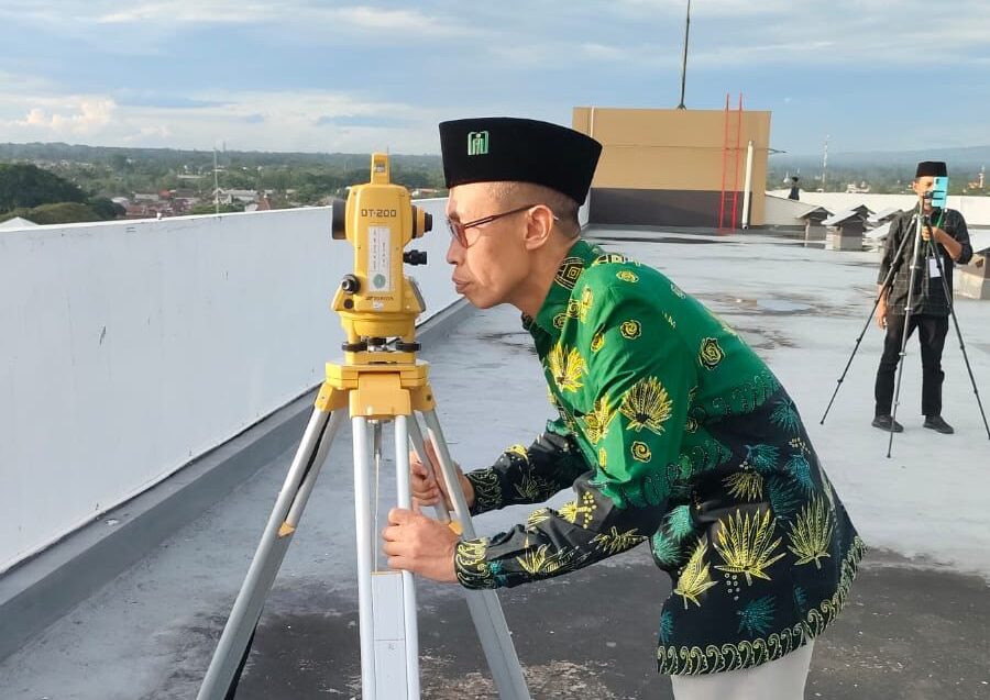 KERJASAMA DENGAN KEMENAG KOTA BLITAR, FASIH UIN SATU TULUNGAGUNG GELAR RUKYATUL HILAL AWAL BULAN SYAWAL