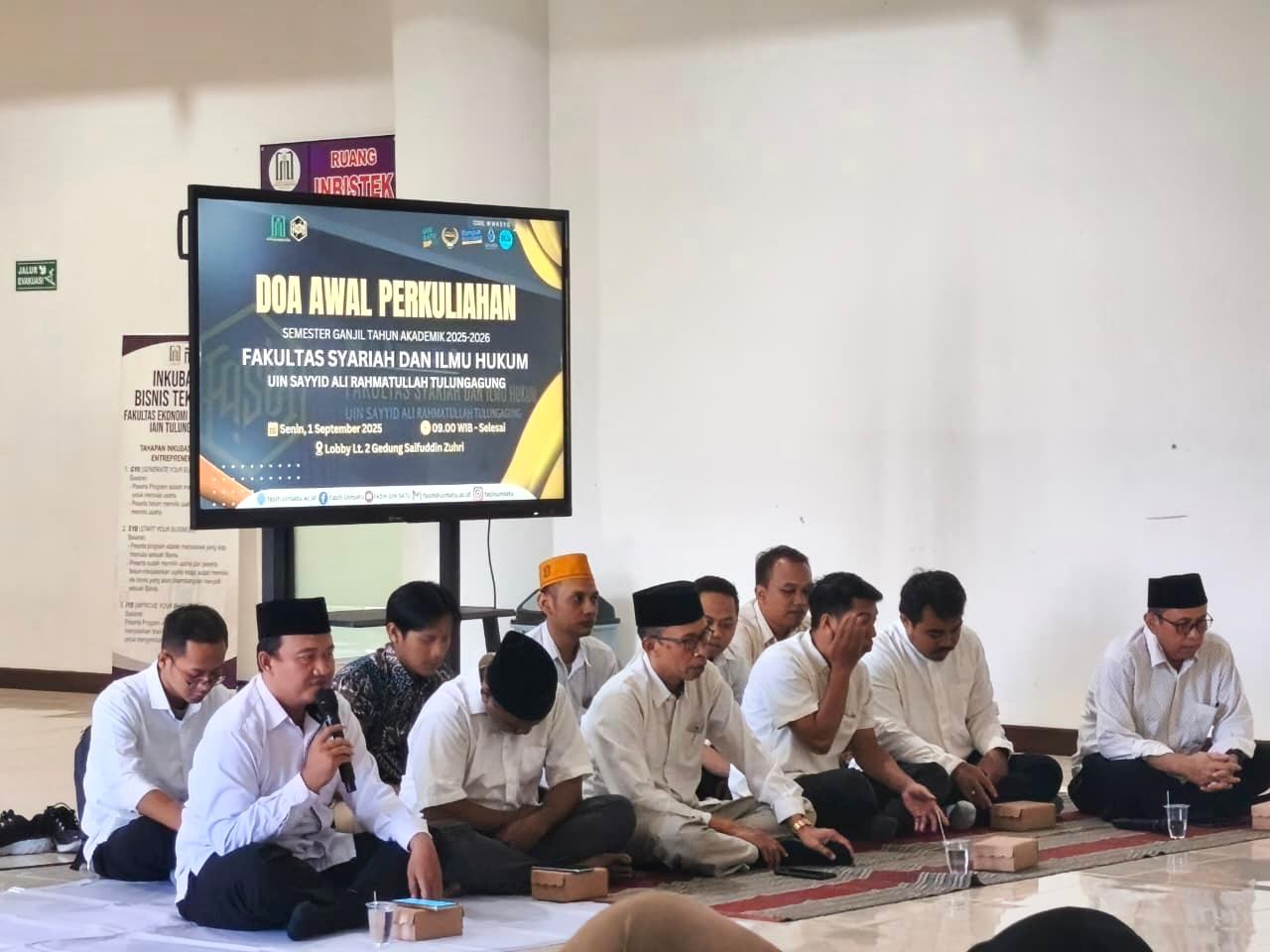 Doa Bersama Awal Perkuliahan Semester Ganjil 2025–2026 FASIH UIN SATU Tulungagung