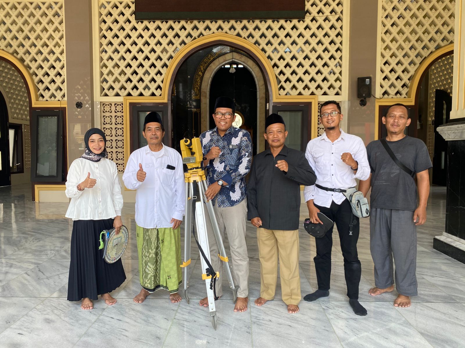 Verifikasi Arah Kiblat Masjid Besar Baitul Khoir Kecamatan Bandung, Tulungagung, oleh LFNU dan Laboratorium Falak FASIH UIN SATU Tulungagung