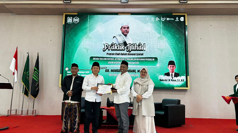 Seminar Praktik Ijtihad Hukum Ekonomi Syariah: Menghubungkan Teks Syariat dan Konteks Persoalan Kontemporer